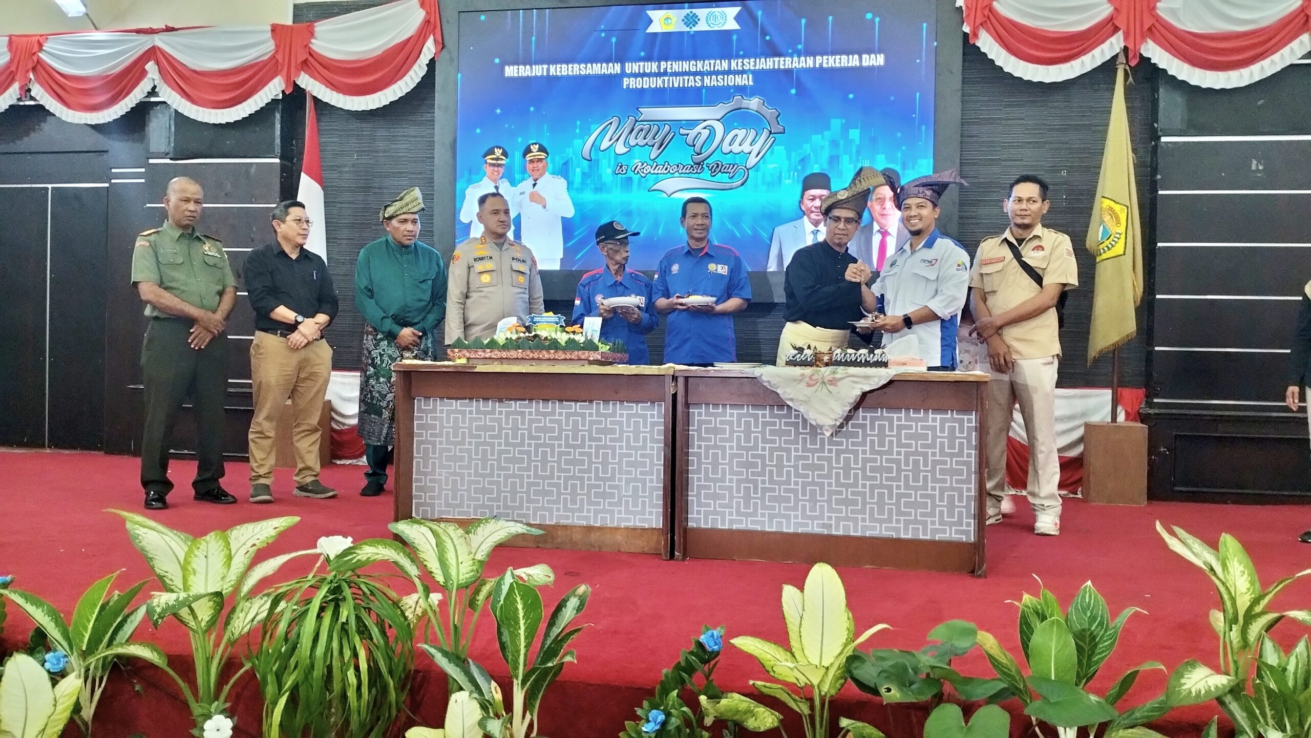 Peringati May Day, Buruh di Karimun Ikuti Seminar, Donor Darah dan Berbagi Sembako