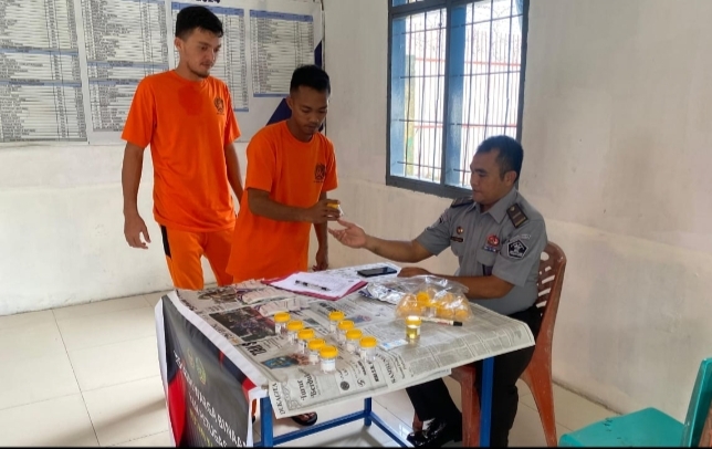 Deteksi Dini Zero Narkoba, Rutan Karimun Tes Urine Petugas dan WBP