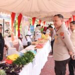 Ringankan Beban Masyarakat, Polres Karimun Gelar Pasar Murah