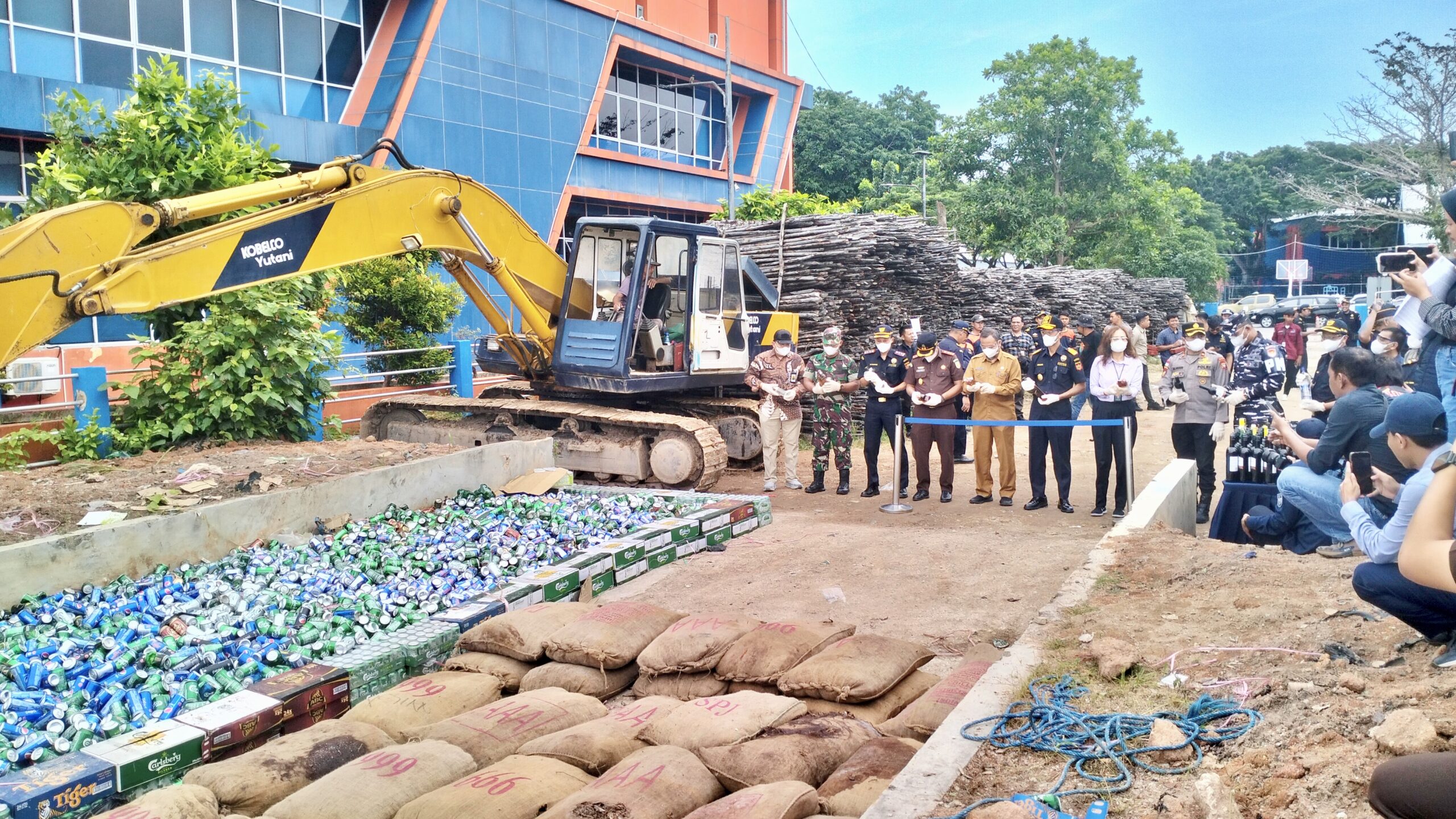 Bea Cukai Kepri Musnahkan Barang Ilegal Senilai Rp5,46 Miliar